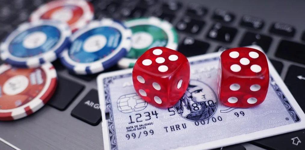 Be a professional online gambler now